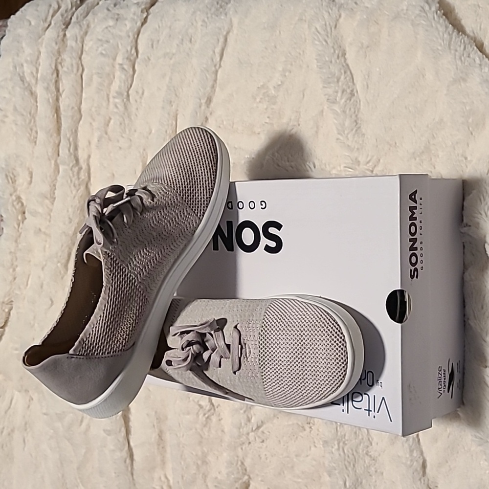 Vitalize by Ortholite shoes